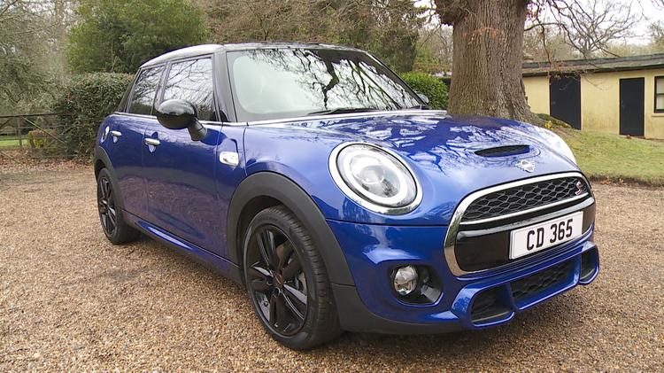 MINI ELECTRIC HATCHBACK MINI ELECTRIC HATCHBACK