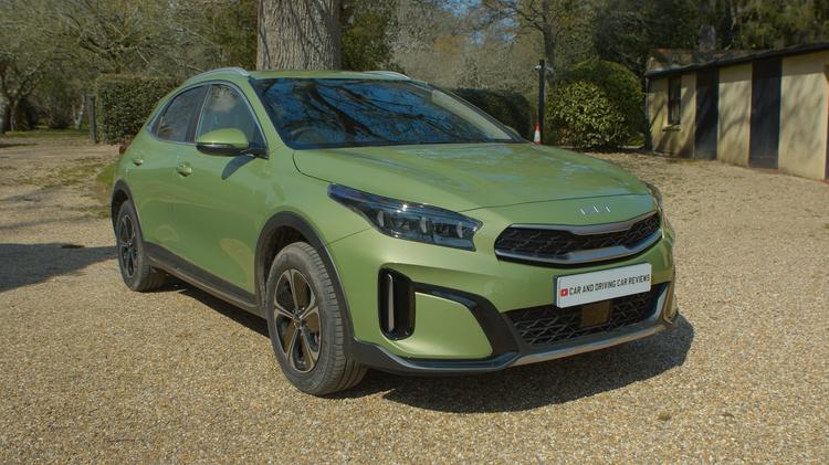KIA XCEED HATCHBACK 