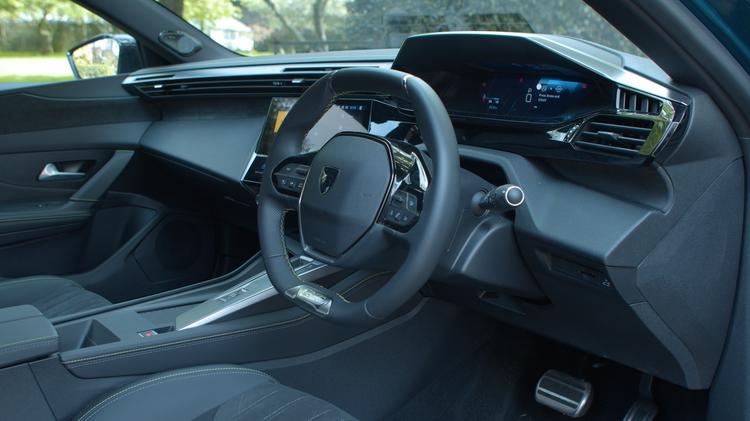 PEUGEOT 408 FASTBACK 