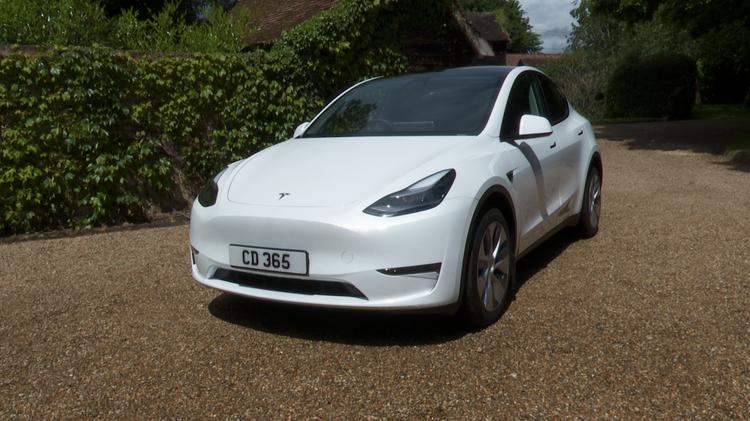 TESLA MODEL Y HATCHBACK TESLA MODEL Y HATCHBACK