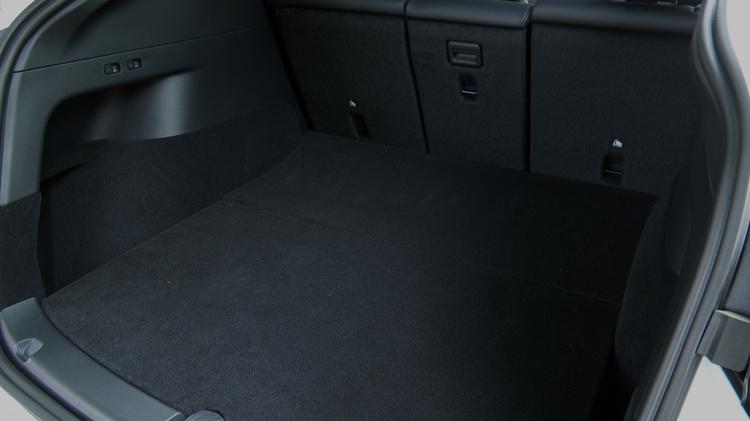 TESLA MODEL Y HATCHBACK 
