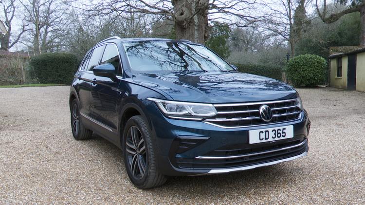 VOLKSWAGEN TIGUAN ESTATE 