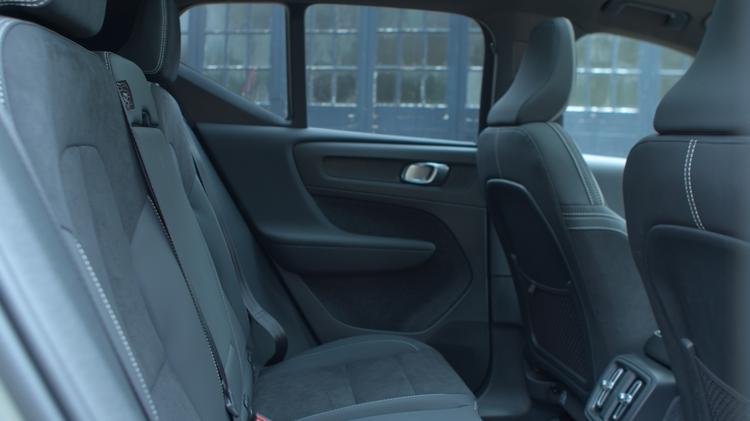 VOLVO XC40 ESTATE 